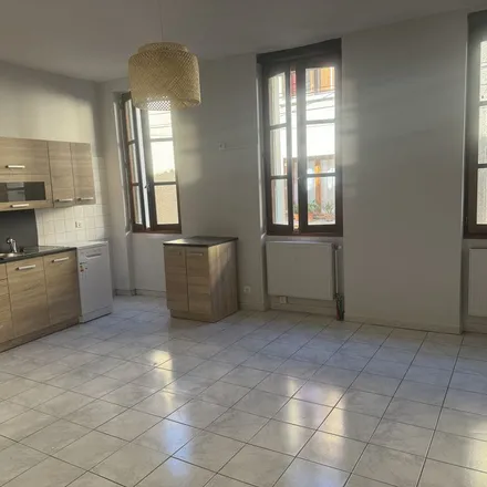 Rent this 3 bed apartment on 172 Chemin de la Garrosse in 31340 Villemur-sur-Tarn, France
