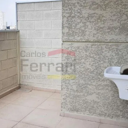 Rent this 2 bed house on Rua Comandante Gualberto in Vila Mazzei, São Paulo - SP