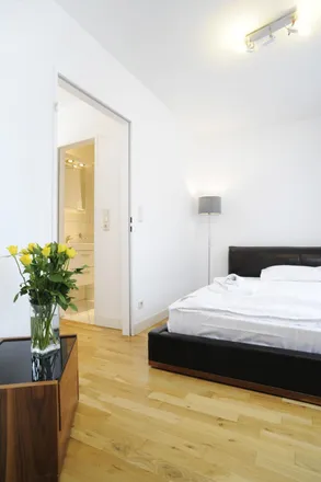Rent this 2 bed apartment on Rödelheimer Parkweg 5 in 60489 Frankfurt, Germany
