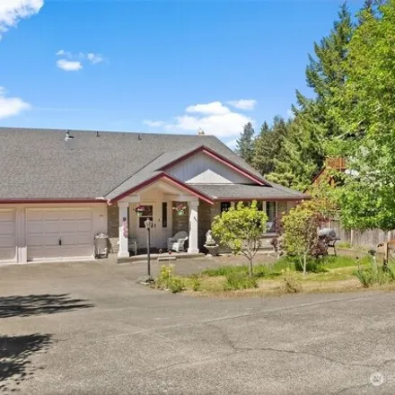 Buy this 3 bed house on 5506 89th Avenue Court West in University Place, WA 98467