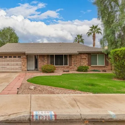 Buy this 3 bed house on 1008 West Meseto Avenue in Mesa, AZ 85210