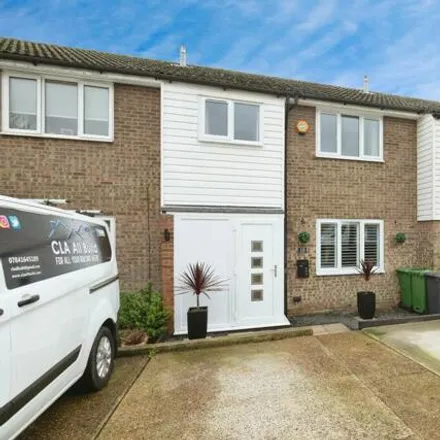 Buy this 3 bed townhouse on Paxhill Close in St Leonards, TN38 9RE