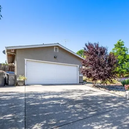 Image 5 - 629 Poplar Ln, Woodland, California, 95695 - House for sale