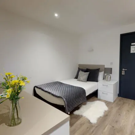 Image 5 - Redi Cash, New Street, Luton, LU1 5DE, United Kingdom - Apartment for rent