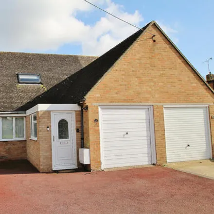 Buy this 2 bed duplex on Windmill Gospel Hall in Common Road, North Leigh