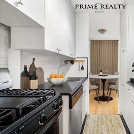 Image 4 - 133 East 54th Street, New York, NY 10022, USA - Apartment for sale