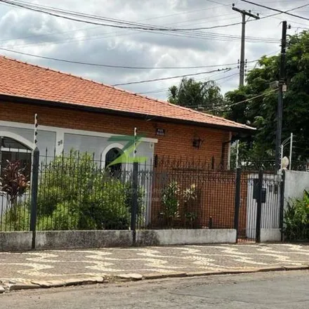 Buy this 3 bed house on Rua dos Girassóis in Jardim Panamby, Santa Bárbara d'Oeste - SP