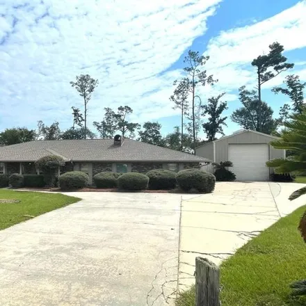 Buy this 2 bed house on 2867 Wildwood Circle in Jackson County, FL 32448