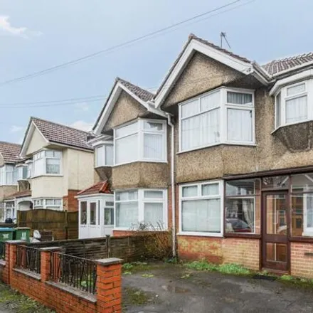 Buy this 3 bed duplex on 7 Fawley Road in Southampton, SO15 8PP