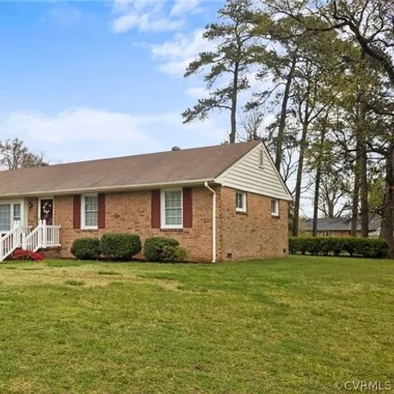 Image 2 - 7944 Colony Drive, Mechanicsville, VA 23111, USA - House for sale