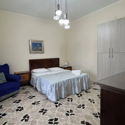 Rent this 4 bed apartment on Palermo