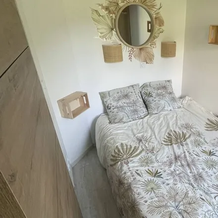 Rent this 1 bed apartment on Communauté d'Agglomération Var-Estérel-Méditerranée (CAVEM) in 624 Chemin Aurélien, 83700 Saint-Raphaël