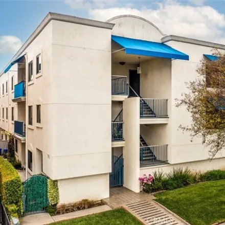 Buy this 2 bed condo on South Sierra Madre Boulevard in Pasadena, CA 91107