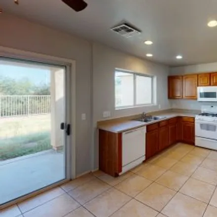 Rent this 4 bed apartment on 475 West Calle La Bolita in Presidio del Cielo, Sahuarita