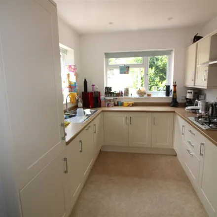 Rent this 4 bed duplex on Robyns Way in Dunton Green, TN13 3EA