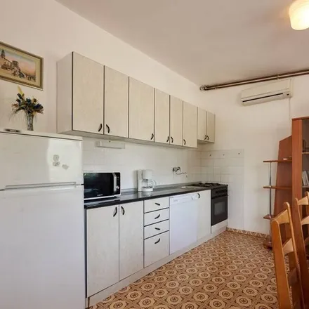 Image 2 - Seget Vranjica, Split-Dalmatia County, Croatia - Apartment for rent