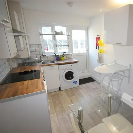 Rent this 4 bed apartment on 36 Baker Street in Brighton, BN1 4JN