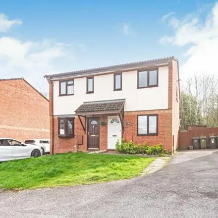 Buy this 2 bed duplex on Simons Close in Basingstoke, RG24 8ZF