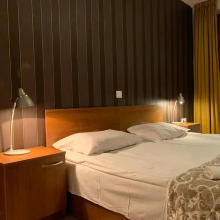 Rent this 1 bed room on Bar360 - Winter Market in Pirin, кв.Глазне