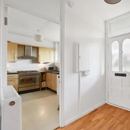 Image 3 - Dobson Close, London, NW6 4RU, United Kingdom - Apartment for sale