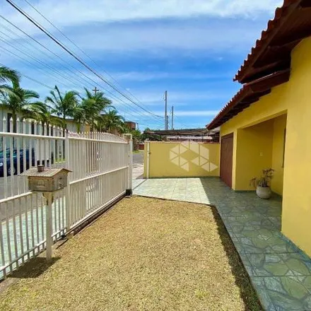 Buy this 2 bed house on Rua Redenção in Castelo Branco, Gravataí - RS