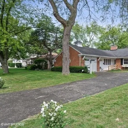 Image 1 - 2590 Greenleaf Avenue, Wilmette, New Trier Township, IL 60091, USA - House for rent