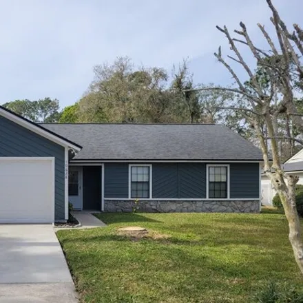 Rent this 3 bed house on 10628 Squires Court in Jacksonville, FL 32257