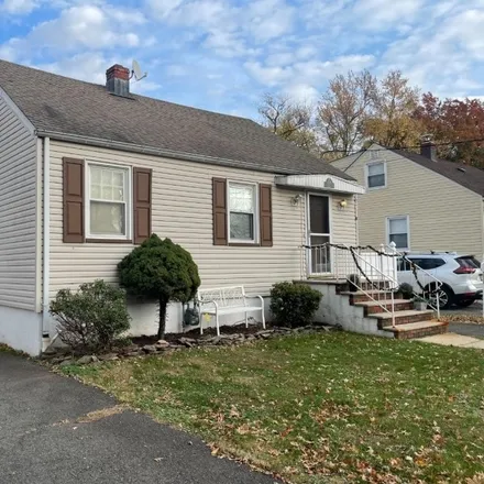 Image 3 - 153 Bridge Street, Aldene, Roselle Park, NJ 07204, USA - House for sale