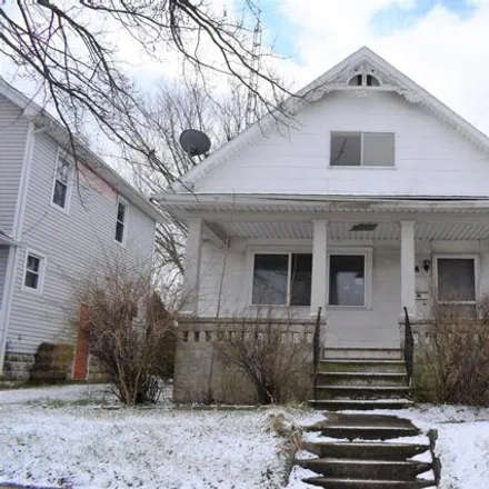 Buy this 3 bed house on 595 Culbertson Street in Fostoria, OH 44830