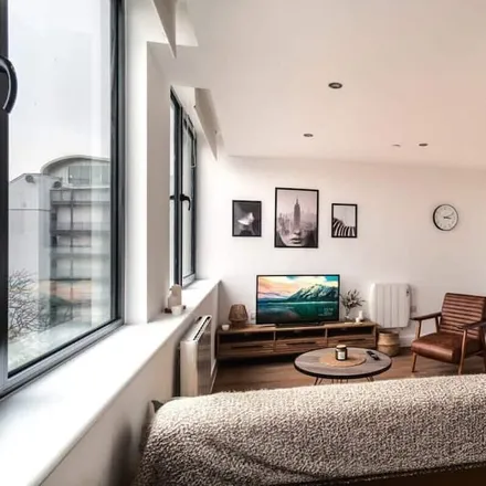Image 8 - Trafford, M16 0PG, United Kingdom - Apartment for rent