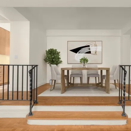 Image 4 - 25 W 54th St # 8f, New York, 10019 - Apartment for sale