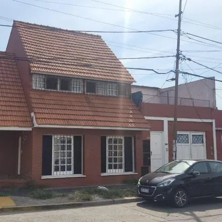 Buy this 6 bed house on Nicolás Videla 250 in Quilmes Este, Quilmes