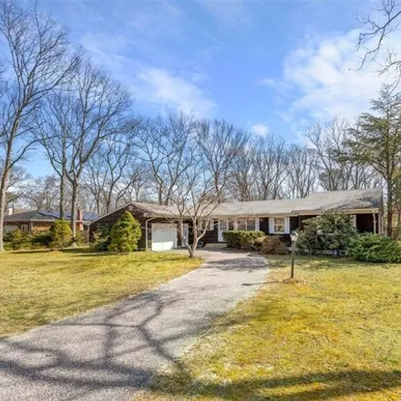 Buy this 3 bed house on 3 Evergreen Court in Southampton, East Quogue