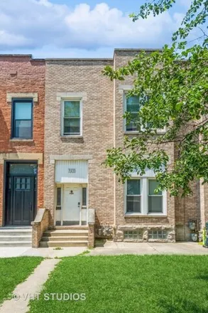 Buy this 6 bed house on 920 S Bishop St in Chicago, Illinois