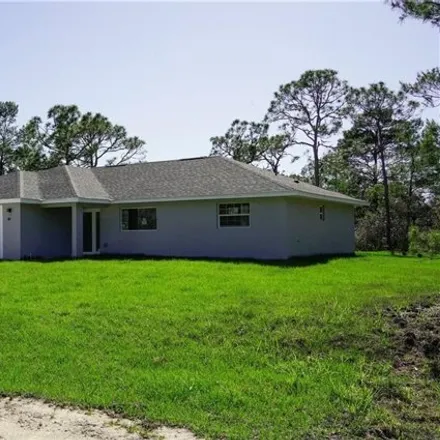 Rent this 3 bed house on 815 Hillman Avenue in Highlands County, FL 33872