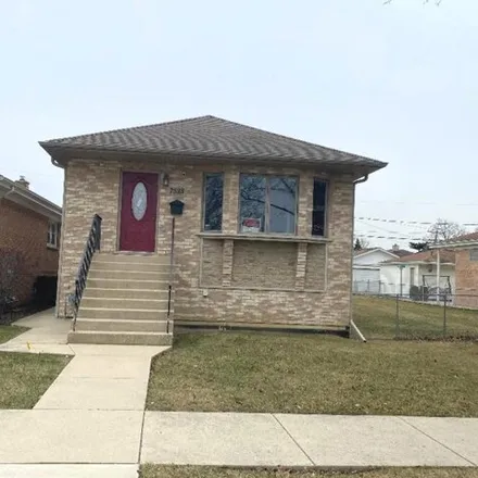 Rent this 3 bed house on 7539 West Argyle Street in Harwood Heights, Norwood Park Township