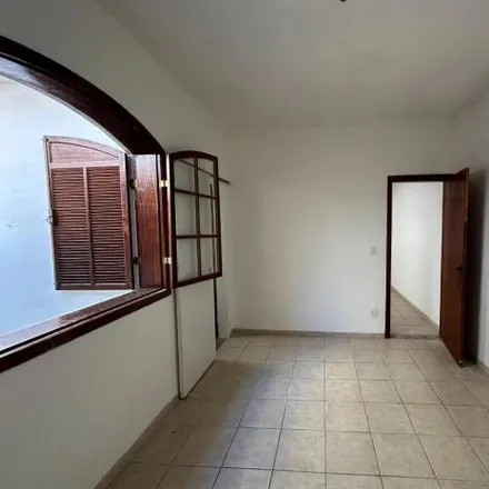 Rent this 2 bed house on Rua Pouso Alegre in Floresta, Belo Horizonte - MG
