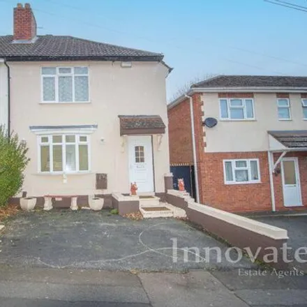 Buy this 3 bed duplex on Well Life Physiotherapy and Massage in Hilton Road, Tividale