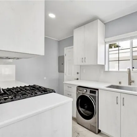 Image 6 - 340 West Elk Avenue, Glendale, CA 91204, USA - Apartment for rent