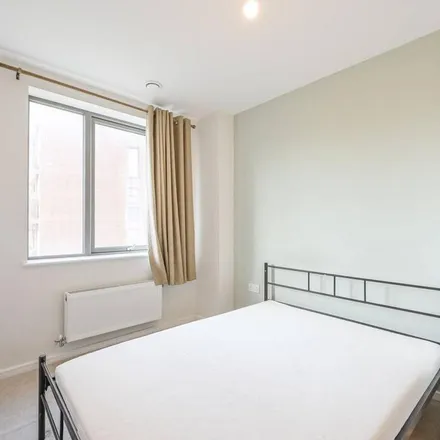 Image 4 - Pioneer Court, Newham Way, London, E16 1UF, United Kingdom - Apartment for rent
