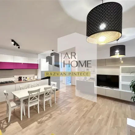 Rent this 3 bed apartment on Strada Hortensiei in 100071 Ploiești, Romania