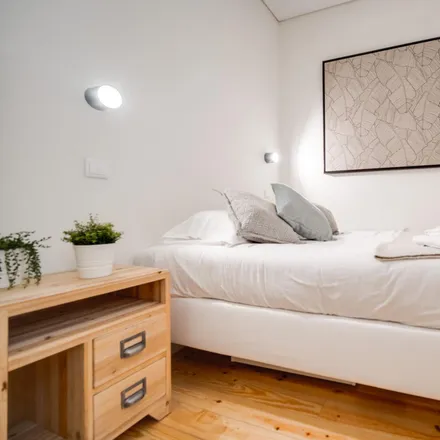 Rent this 1 bed apartment on Emília in Rua do Bonjardim, 4000-133 Porto