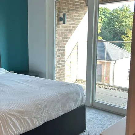 Rent this 1 bed apartment on London in NW9 4EU, United Kingdom