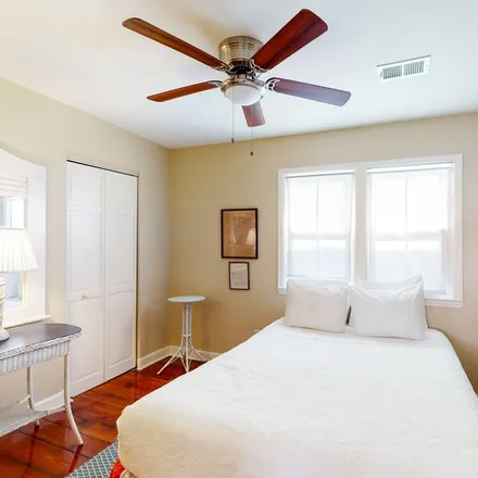Rent this 2 bed condo on Charleston