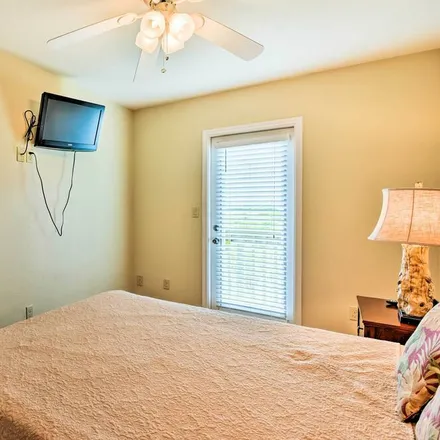 Rent this 4 bed condo on Port Aransas in TX, 78373