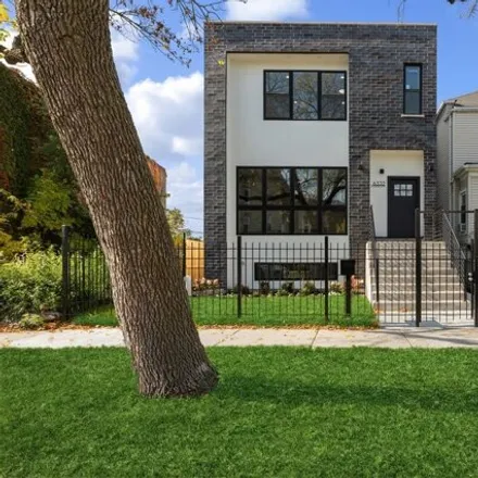 Buy this 5 bed house on 6332 South Evans Avenue in Chicago, IL 60637