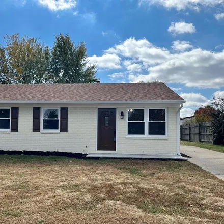 Buy this 3 bed house on 2440 Tamarack Road in Owensboro, KY 42301