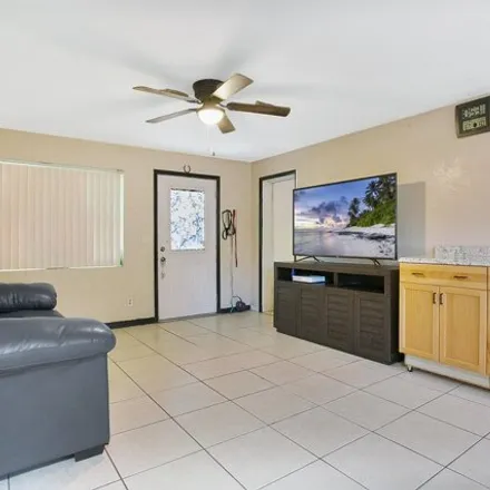 Image 2 - 1315 Imperial Drive, Daytona Beach, FL 32117, USA - House for sale