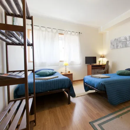 Rent this 1 bed apartment on Travessa da Carvalhosa in 4050-109 Porto, Portugal