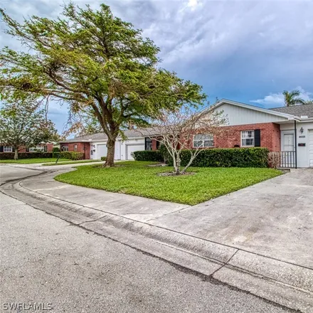 Buy this 2 bed townhouse on 1349 Bunker Way in Cypress Lake, FL 33919